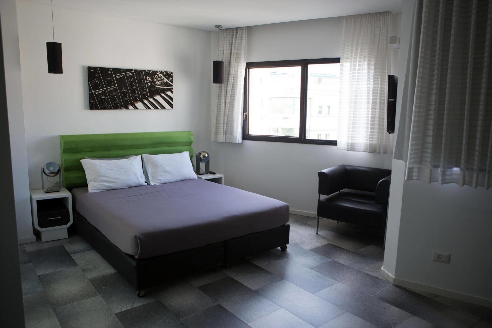 130 Rock Hotel 3*