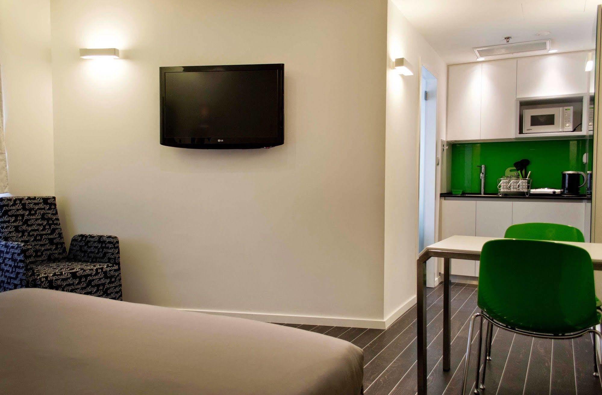 130 Rock Hotel